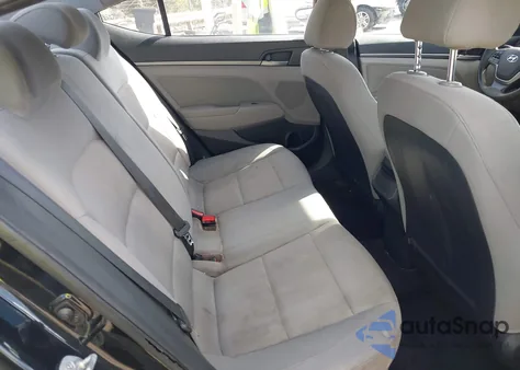 2017 Hyundai Elantra Se z USA, uszkodzony, nr VIN 5NPD84LF3HH159028